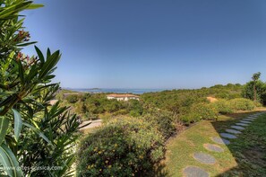 Property grounds - Vrbo Property (PORTICCIO)