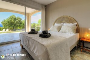 Room - Vrbo Property (CALCATOGGIO)
