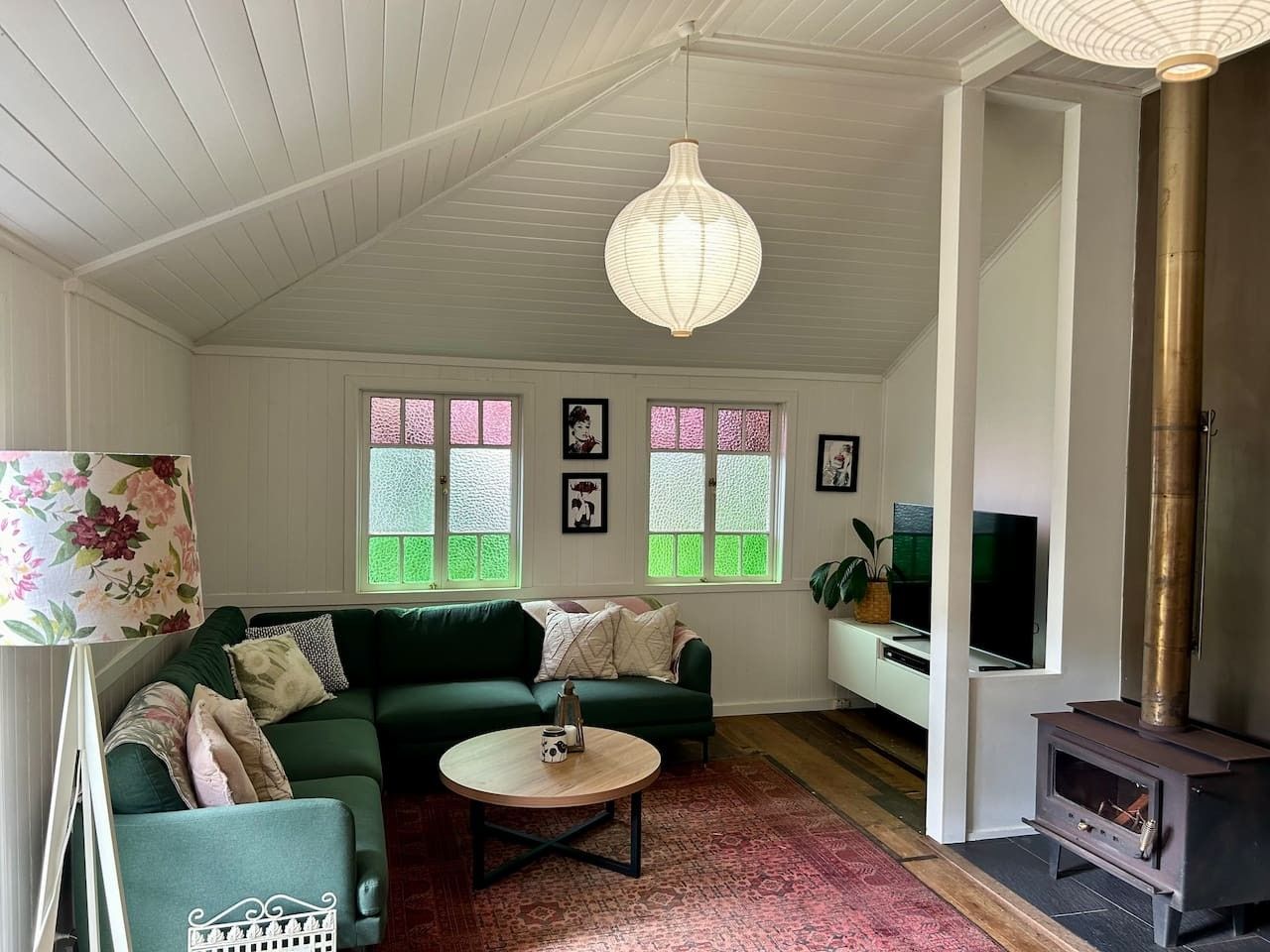 The Pink Door - 3 Bedroom Cottage - Walking Distance To Town - Maleny