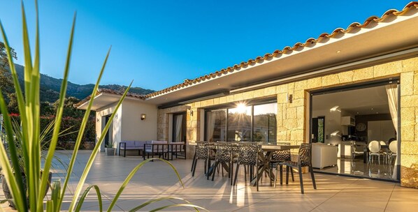 Servei de restauració a l'aire lliure