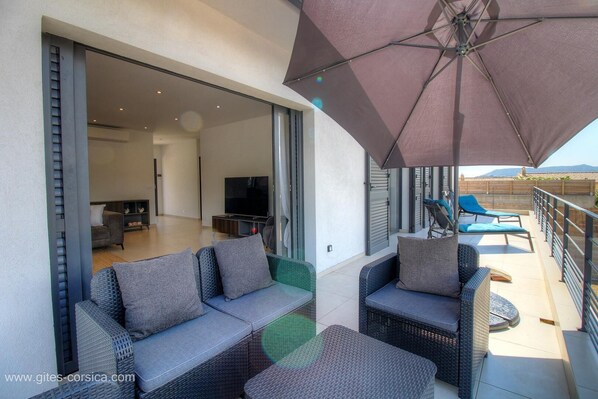 Terrace/patio - Vrbo Property (SAINTE LUCIE DE PORTO VECCHIO)