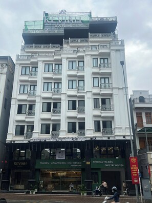 Exterior - Reviah Hotel (Kim Lien)