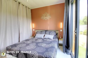 Room - Vrbo Property (SARROLA CARCOPINO)