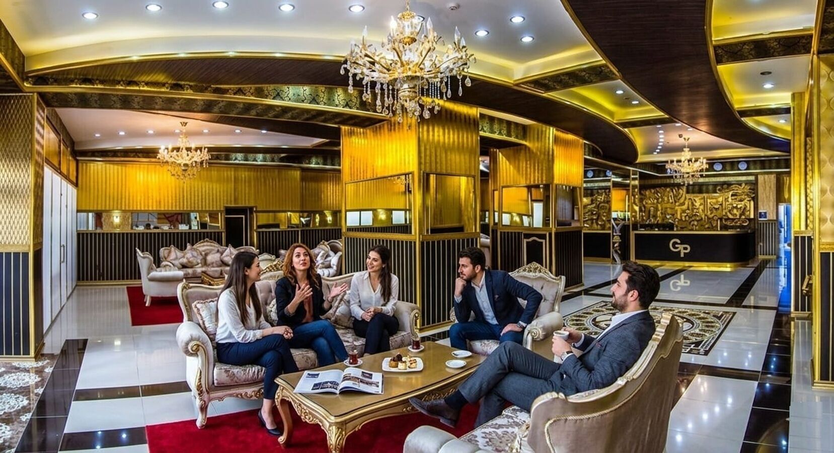 Lobby lounge