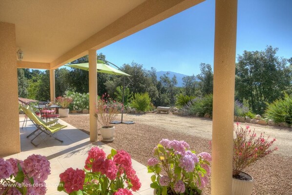 Terrace/patio - Vrbo Property (LEVIE)