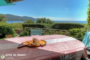 Outdoor dining - Vrbo Property (TIUCCIA)