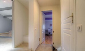 Interior - Villa Orsu - SAINTE LUCIE DE PORTO VECCHIO (SAINTE LUCIE DE PORTO VECCHIO)