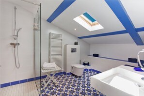 Bathroom - Vrbo Property (FRANCARDO)