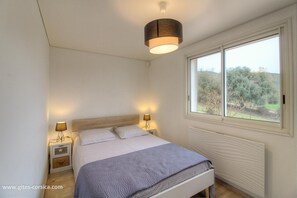 Room - Vrbo Property (CALCATOGGIO)