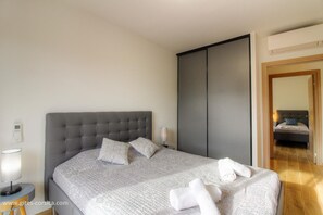 Room - Vrbo Property (SAN GAVINO DI CARBINI)