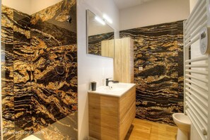 Bathroom - Vrbo Property (SAN GAVINO DI CARBINI)