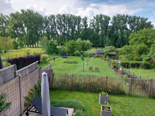 Property grounds - Vacation home Yade in the Flemish Ardennes. Rest, enjoy and yet active... (Zwalm)
