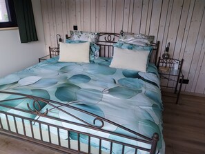 Room - Vacation home Yade in the Flemish Ardennes. Rest, enjoy and yet active... (Zwalm)