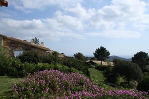 Property grounds - Vrbo Property (MONACIA D'AULLENE)