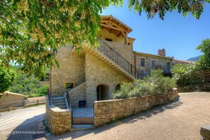 Exterior - Vrbo Property (CHISA)