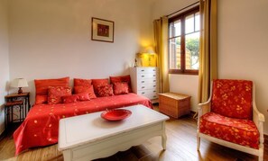Interior - Vrbo Property (SANTA REPARATA DI BALAGNA)