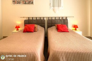 Room - Vrbo Property (CALCATOGGIO)