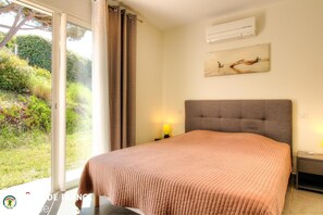 Room - Vrbo Property (CALCATOGGIO)