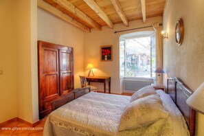 Room - Vrbo Property (SARROLA CARCOPINO)