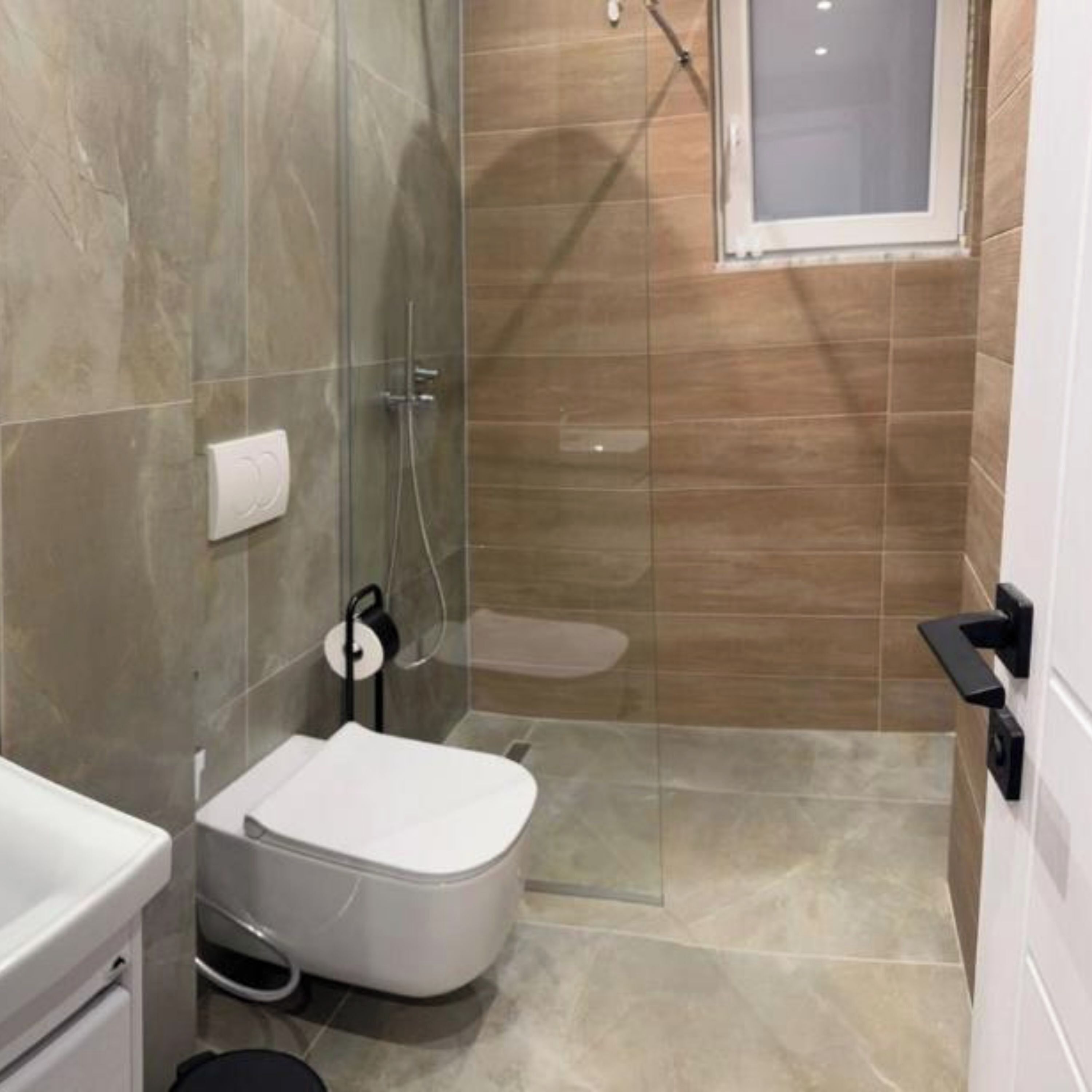 Standard Double Room, Sea View | Bathroom | Free toiletries, hair dryer, towels, soap