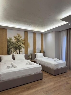 Double Room, Terrace | Bathroom | Free toiletries, hair dryer, towels, soap - Zena Hotel (Durres)
