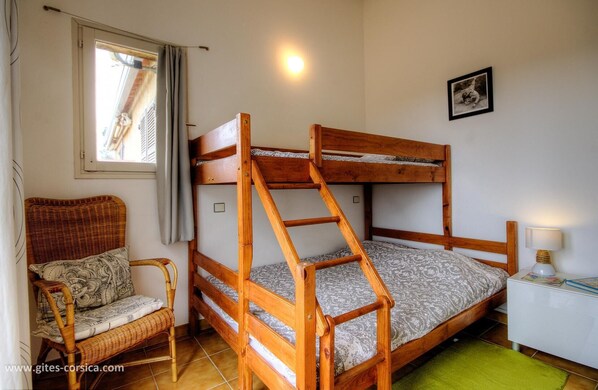 Room - Vrbo Property (BELGODERE)