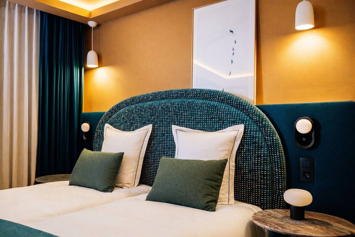 Superior-Doppelzimmer, Bergblick | Schreibtisch, laptopgeeigneter Arbeitsplatz, kostenloses WLAN