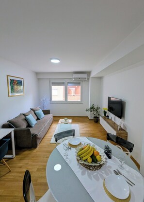 Dining - Lihnidos Home - VIA Prime Apt Near LakeCentar (Ohër)