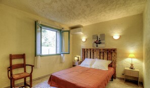 2 chambres, lit parapluie