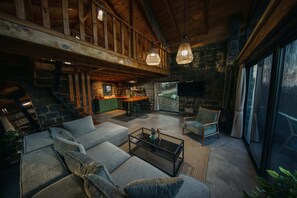 Deluxe Suite, Balcony, Sea View | Living area