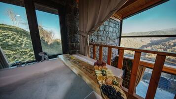 Deluxe Villa, Balcony | Spa