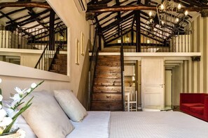 Comfort Duplex, Balcony, City View