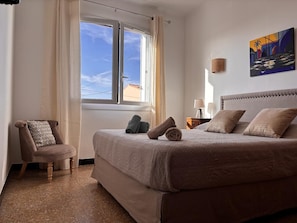 2 Schlafzimmer, Reisekinderbett, kostenloses WLAN