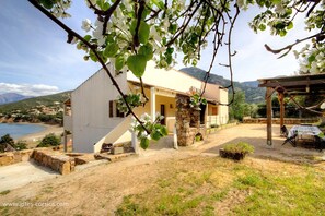 Outdoor dining - Vrbo Property (GALERIA)