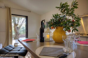 Dining - Vrbo Property (SOTTA)