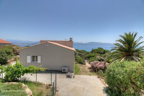 Property grounds - Le Palmier - OLMETO - Gîte (OLMETO)