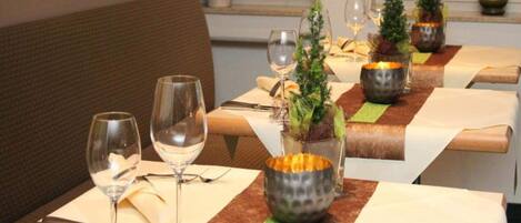 House | Dining
