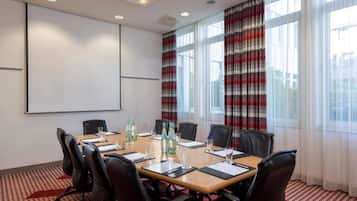 House | Meeting facility