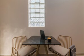 Economy Room | Ruang tamu