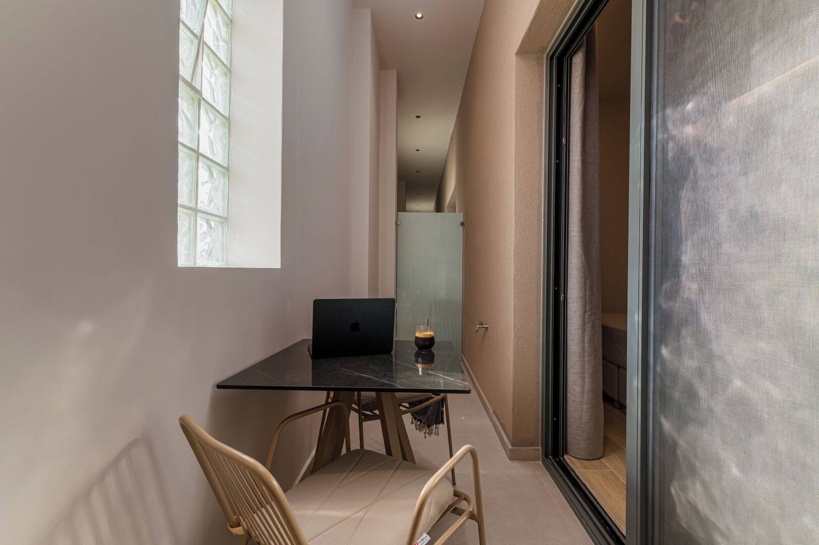 Economy Room | Living area | 42-inch flat-screen TV with digital channels