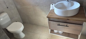Room, 1 Bedroom, Accessible, Smoking | Bathroom