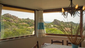 Dining - Rustic & colonial charm villa with sea-view verandas in Costa Paradiso (Costa Paradiso)