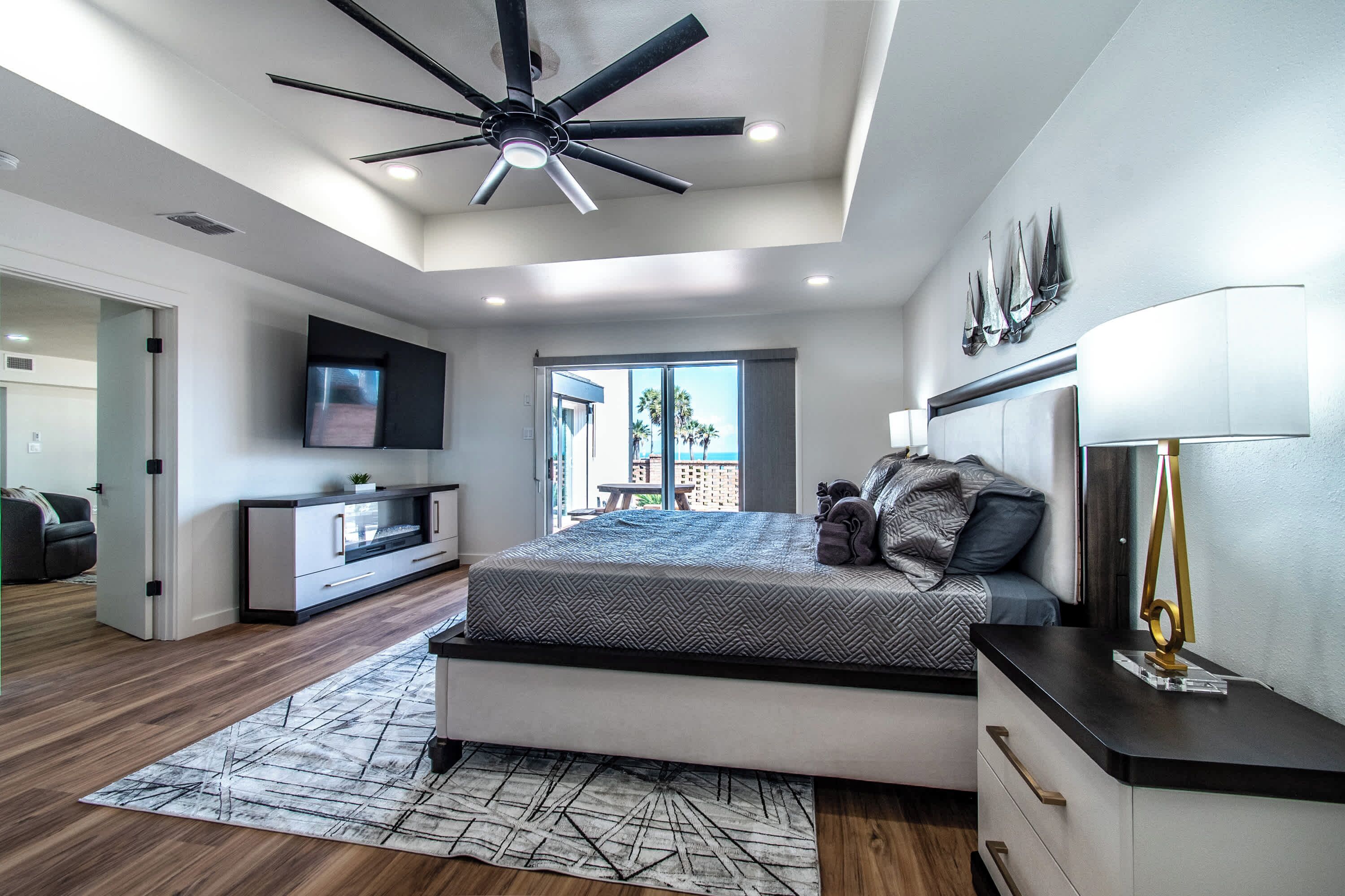 House, Multiple Beds, Pool Access, Ocean View (5445 Ocean Drive)