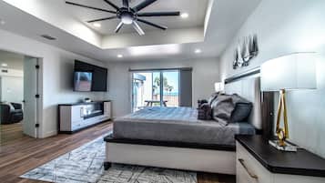 House, Multiple Beds, Pool Access, Ocean View (5445 Ocean Drive)