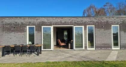 XXL 4 Vacation Bungalow