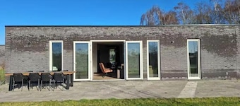 XXL 4 Vacation Bungalow