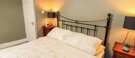 Ferienhaus | 1 Schlafzimmer, kostenloses WLAN, individuell dekoriert