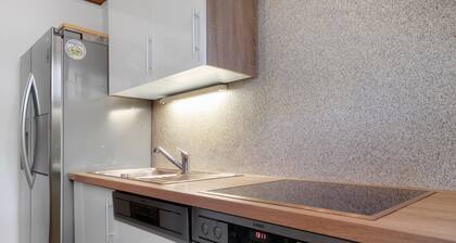 Apartment Ri-Wo with Shared Terrace, Garden, and Wi-Fi