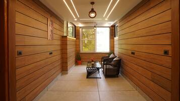 Superior Double Room | Desk, laptop workspace, iron/ironing board, free WiFi