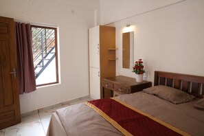 In-room safe, iron/ironing board, free WiFi - The Avis Resort and Homestay (idukki)